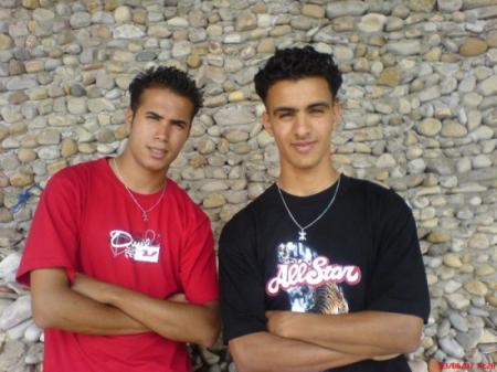 Y       O       U      S       S        E        F